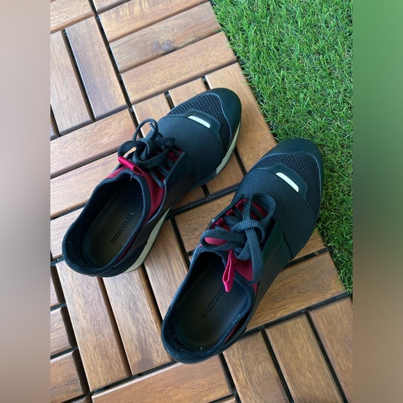 Balenciaga Black/Red Suede And Leather Race Runner Sneakers Size 35 - Picture 5 of 6